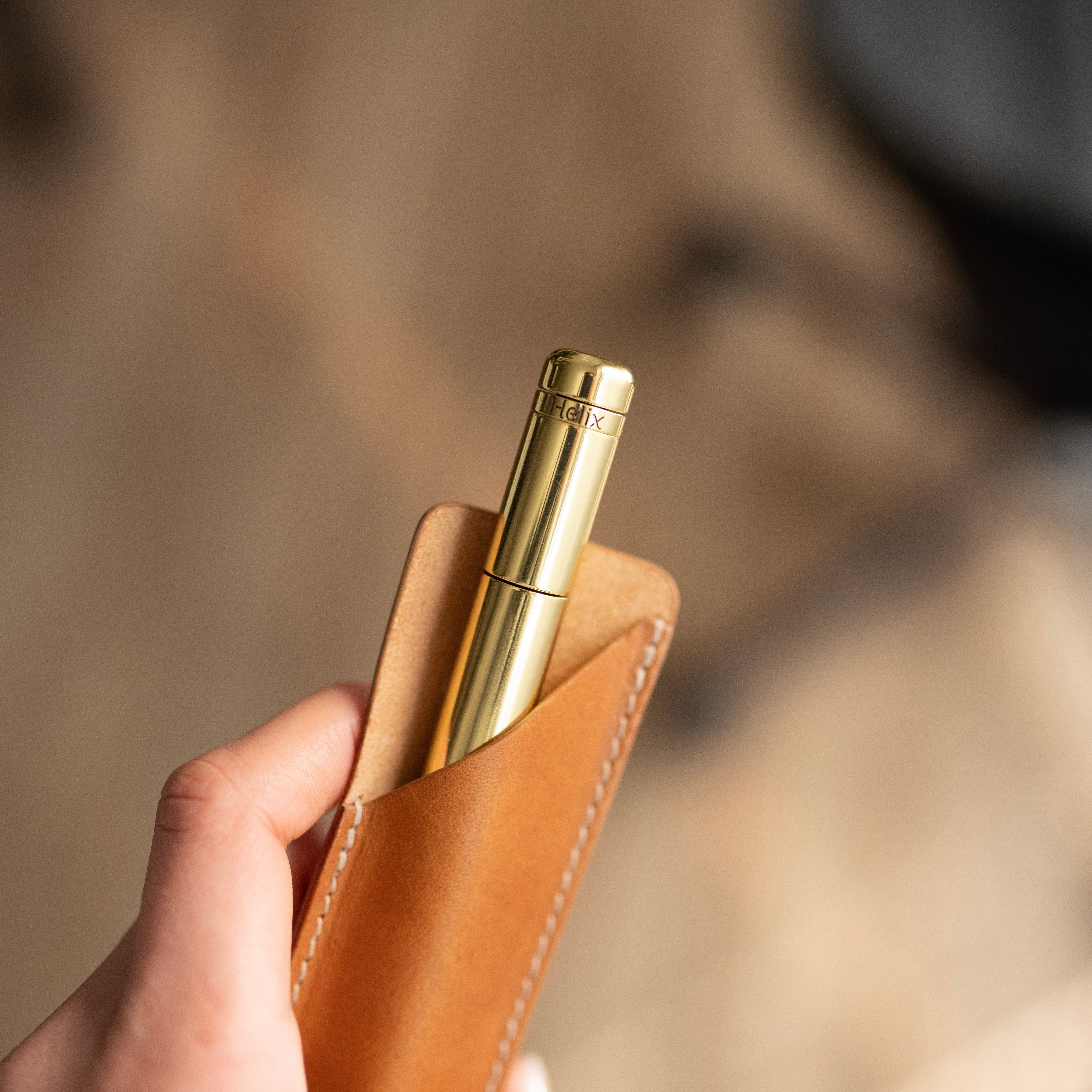 Helix pen exodus ottone brass astuccio in pelle marrone chiaro marcoromano.me marco romano